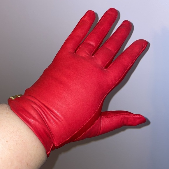 Isotoner Aris Stretch Leather Red Gloves OS - Picture 1 of 12